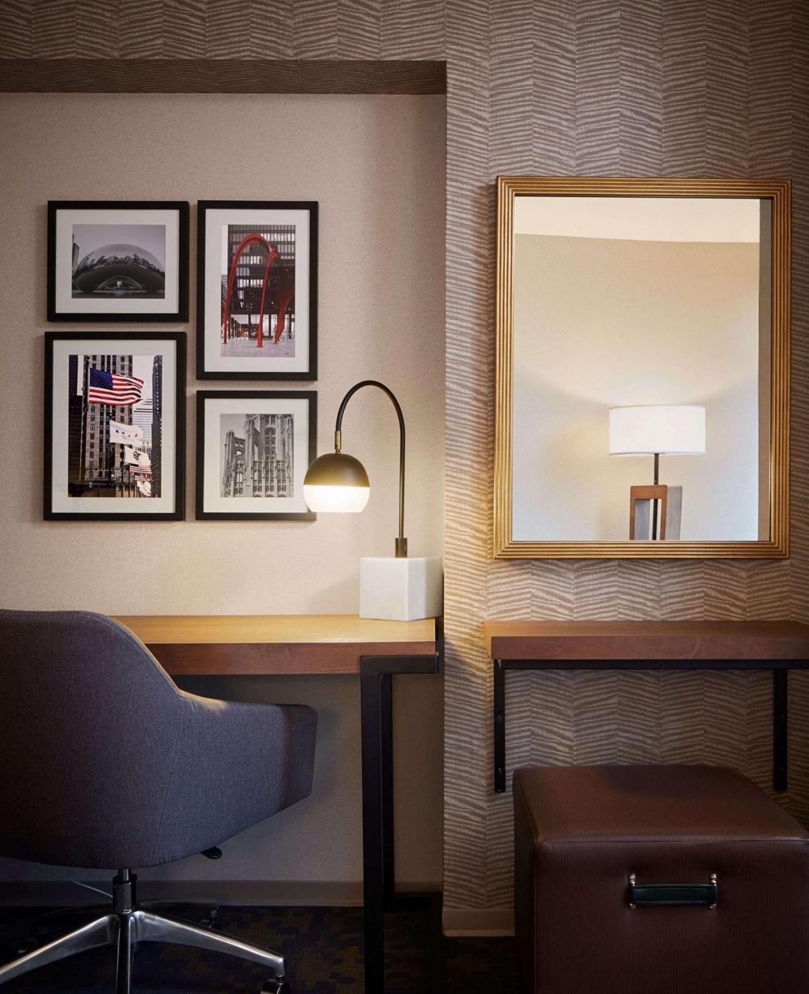 Hampton West Loop Fulton Market Area Hotel